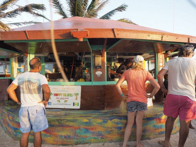 Die Bar auf Happy Island